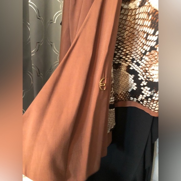 Antonio Melani large silky lined cognac jacket snake print lining zips at wrist - Picture 9 of 16